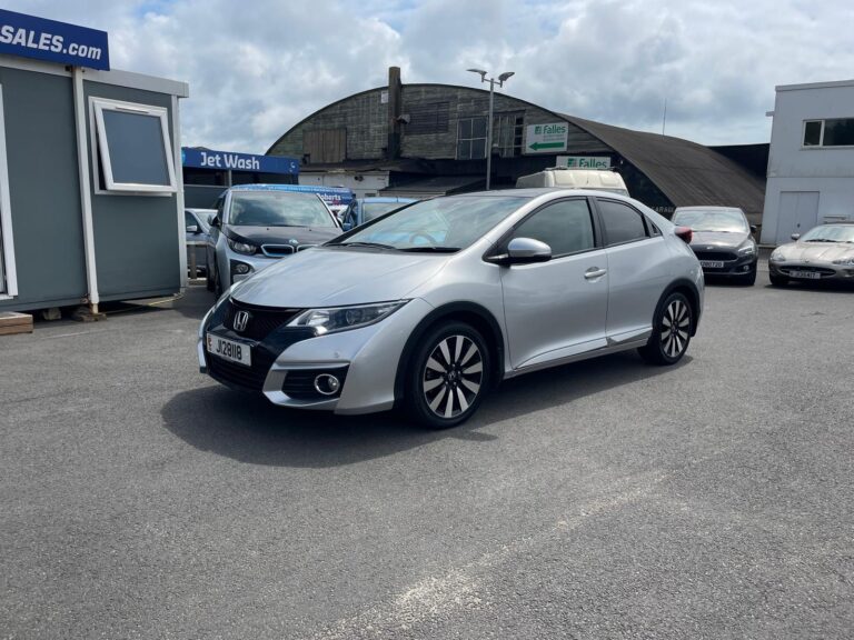 NOV 2015 HONDA CIVIC 1.8 i-VTEC (142ps) (DASP) SR 5DR **ONLY 11000 MILES**FULL SERVICE HISTORY**PETROL**BIG SPEC** ONLY £12495